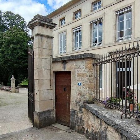 Bed and Breakfast Manoir De L'Echauguette Laignes Exteriér fotografie