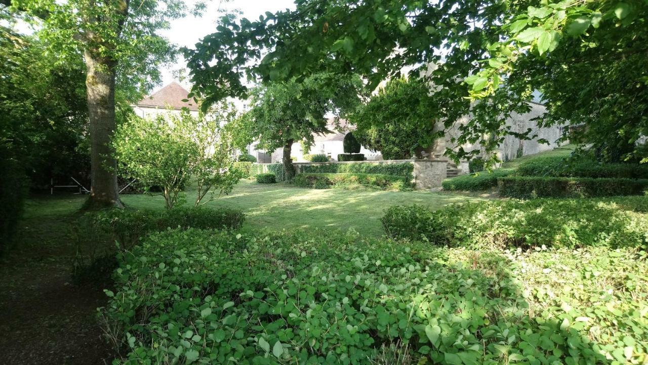 Bed and Breakfast Manoir De L'Echauguette Laignes Exteriér fotografie